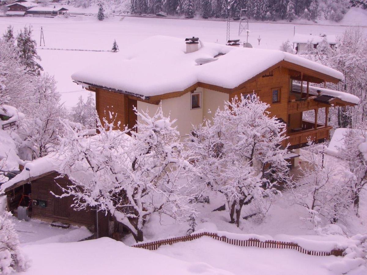 Landhaus Seiringer Apartments Финкенберг Экстерьер фото
