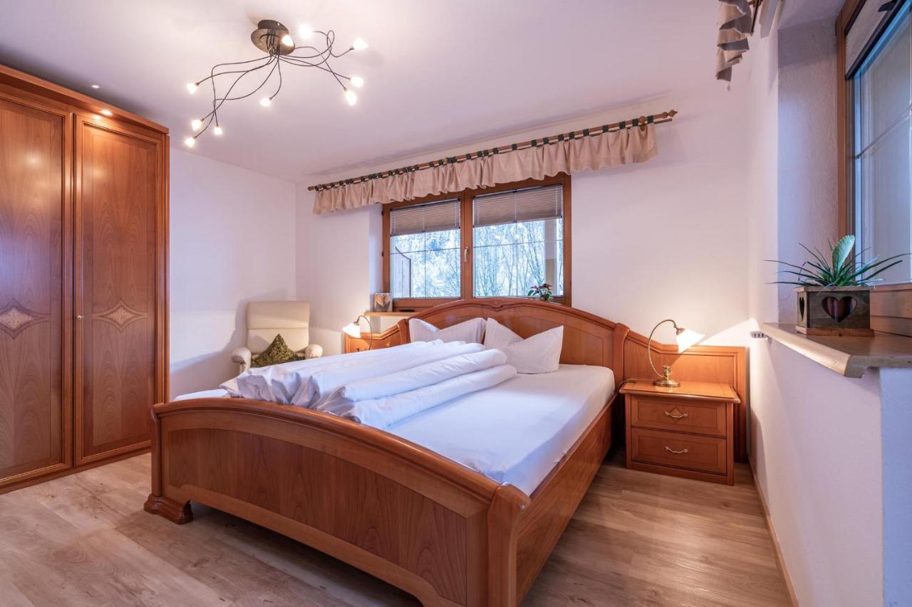 Landhaus Seiringer Apartments Финкенберг Экстерьер фото