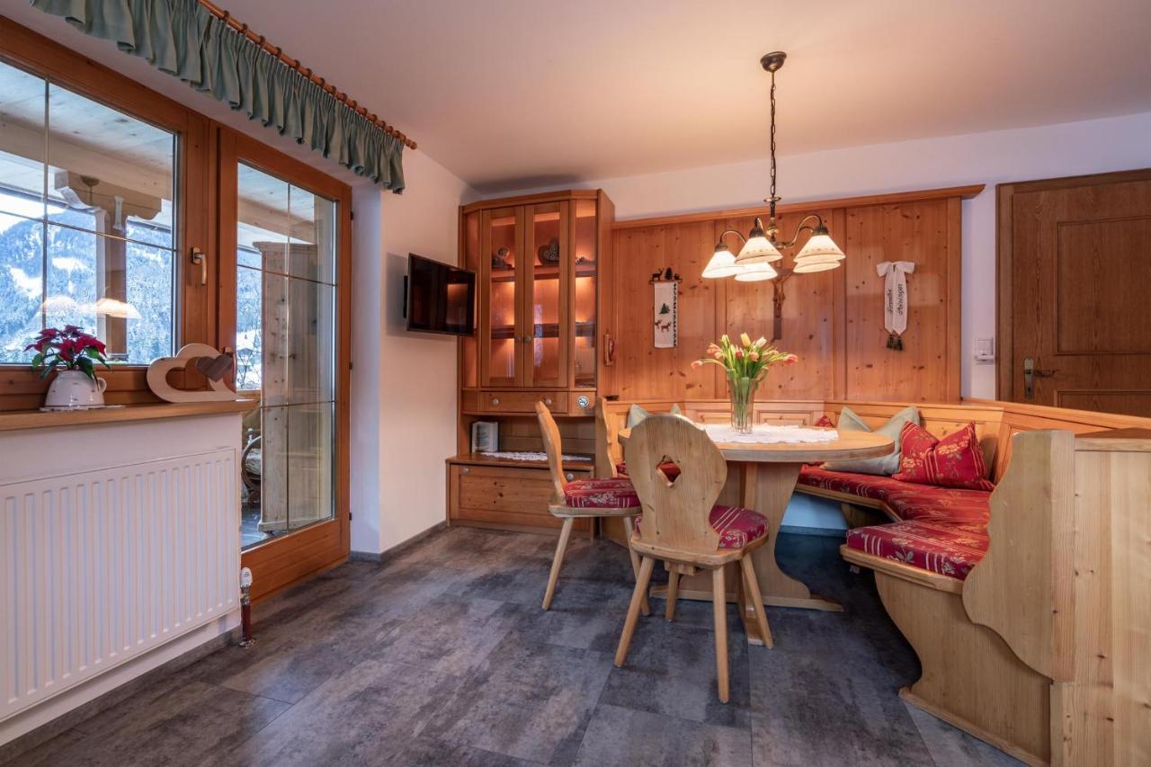 Landhaus Seiringer Apartments Финкенберг Экстерьер фото